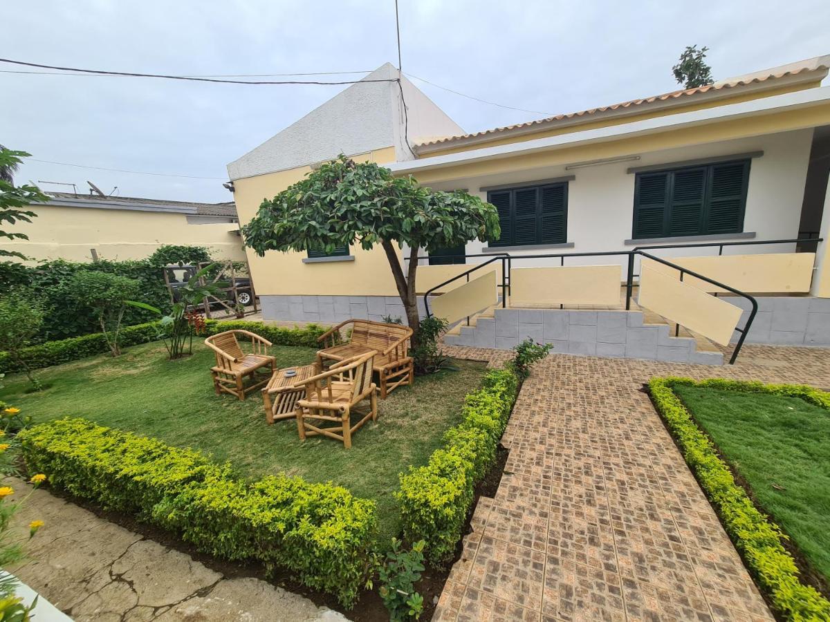 J Nova Lda Apartment เซาโตเม ภายนอก รูปภาพ